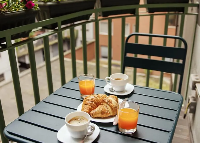 Marcora 6g Luxury Living In Brera - 15min Walk To Duomo * Милан